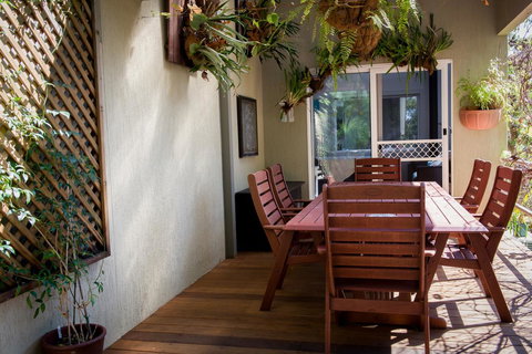 Nelson Bay Bed & Breakfast - Accommodation Directory 38