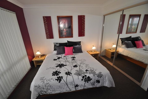 Beachfront Apartments - Accommodation Directory 5