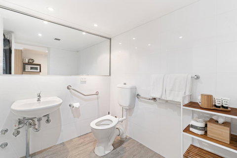 Hotel Nelson - Accommodation Directory 16