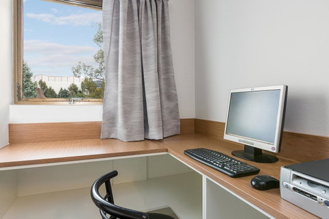Metro Hotel Miranda - Accommodation Directory 25