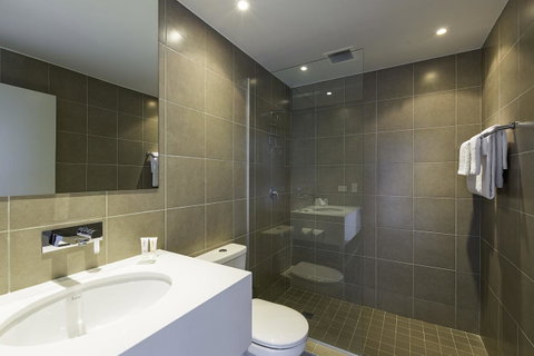 Metro Hotel Miranda - Accommodation Directory 21