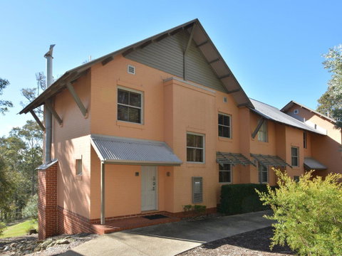 Villa 2br Prosecco Villa Located Within Cypress Lakes Resort - Accommodation Directory 16