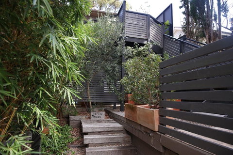 Refuge Cove On Pittwater - Accommodation Directory 2