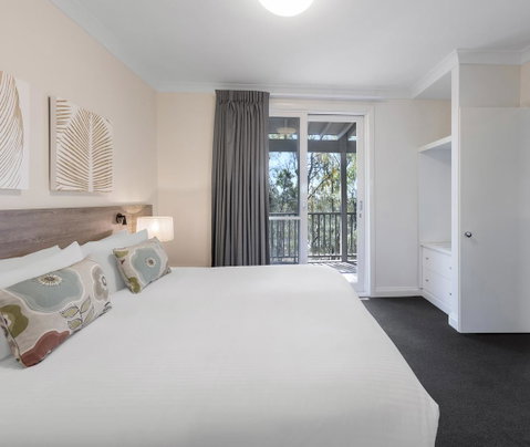 Oaks Cypress Lakes Resort - Accommodation Directory 22