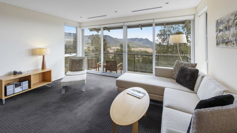 Oaks Cypress Lakes Resort - Accommodation Directory 9