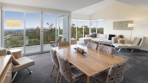 Oaks Cypress Lakes Resort - Accommodation Directory 4
