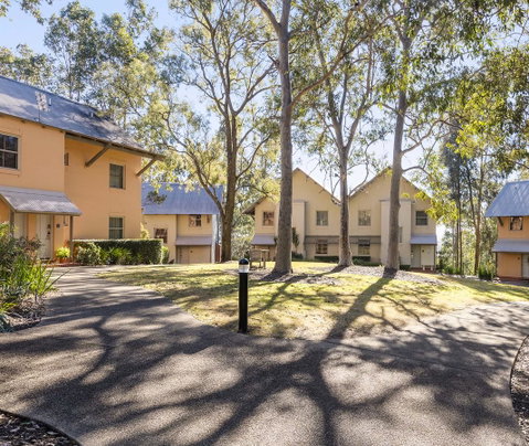 Oaks Cypress Lakes Resort - Accommodation Directory 36