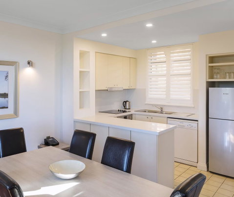 Oaks Cypress Lakes Resort - Accommodation Directory 35