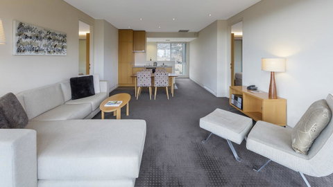 Oaks Cypress Lakes Resort - Accommodation Directory 10
