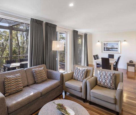 Oaks Cypress Lakes Resort - Accommodation Directory 33