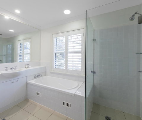 Oaks Cypress Lakes Resort - Accommodation Directory 40