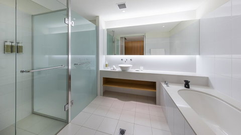 Oaks Cypress Lakes Resort - Accommodation Directory 18