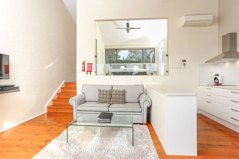Wine Country Villas - Accommodation Directory 22