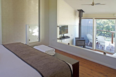 Wine Country Villas - Accommodation Directory 23