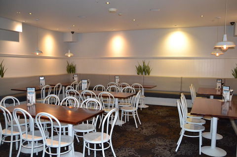 Coniston Hotel Wollongong - Accommodation Directory 22