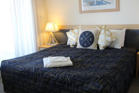 The Boathouse Resort Luxury Apartments - Accommodation Directory 15
