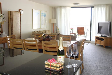 The Boathouse Resort Luxury Apartments - Accommodation Directory 21