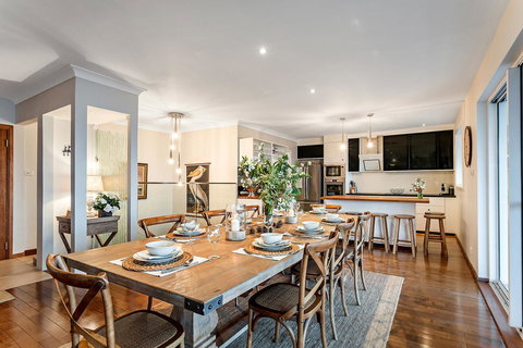 Phuza Maningi 17 Myan Close - Accommodation Directory 7