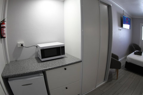 Sleepy Hill Motor Inn - Accommodation Directory 29