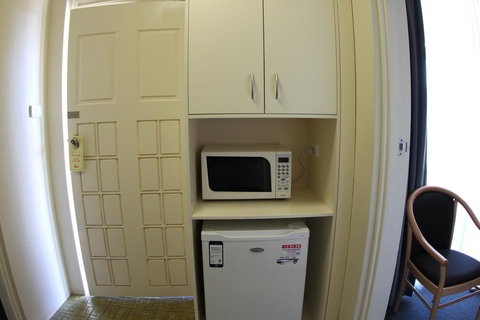 Sleepy Hill Motor Inn - Accommodation Directory 43