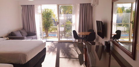 Marina Resort - Accommodation Directory 43