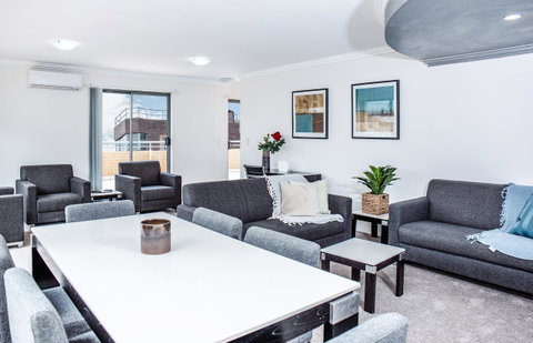 DD Apartments On Darling Harbour - Accommodation Directory 10