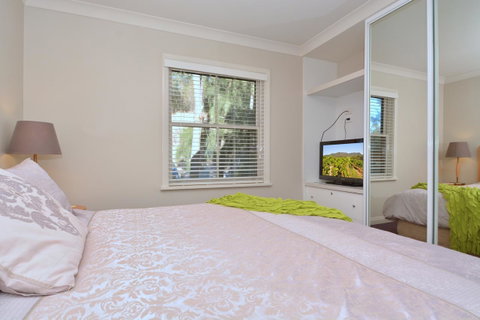 Villa 3br Chianti Villa Located Within Cypress Lakes Resort - Accommodation Directory 14