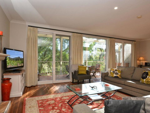 Villa 3br Chianti Villa Located Within Cypress Lakes Resort - Accommodation Directory 19
