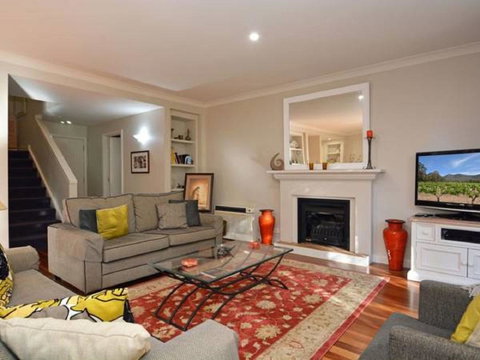 Villa 3br Chianti Villa Located Within Cypress Lakes Resort - Accommodation Directory 1