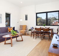 Stylish Apartment With Garage Near Bondi Beach - Accommodation Directory