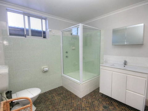 45 Wharf Street - Whole House - Accommodation Directory 8
