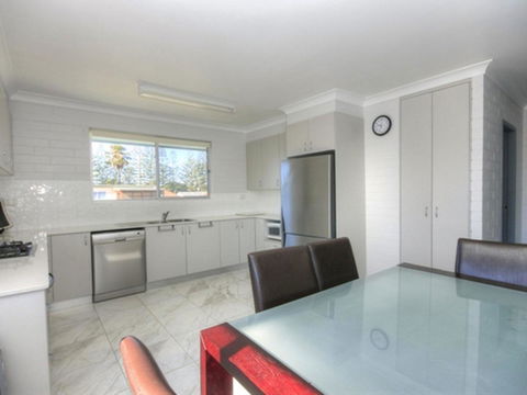 45 Wharf Street - Whole House - Accommodation Directory 7