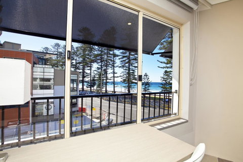 Manly Paradise Motel & Apartments - Accommodation Directory 10