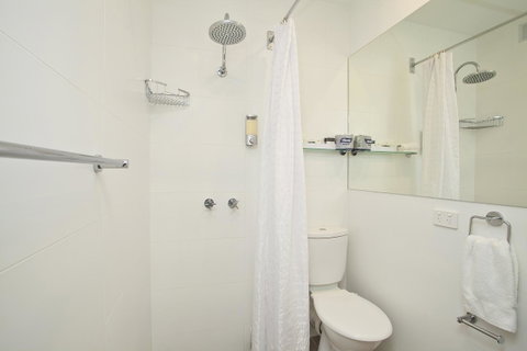 Manly Paradise Motel & Apartments - Accommodation Directory 11