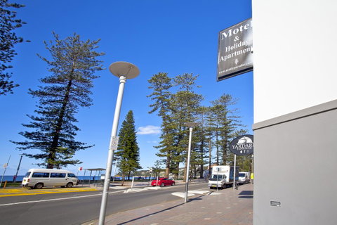 Manly Paradise Motel & Apartments - Accommodation Directory 18