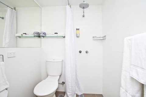 Manly Paradise Motel & Apartments - Accommodation Directory 9