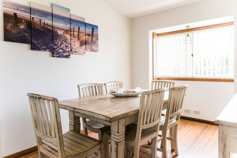 Ambience - Accommodation Directory 5