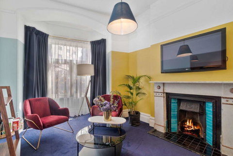 Hotel Harry, Ascend Hotel Collection - Accommodation Directory 2