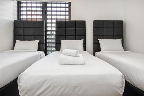 DD Apartments At International Convention Centre - Accommodation Directory 13