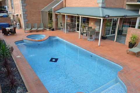 Best Western Plus Hovell Tree Inn - Accommodation Directory 6