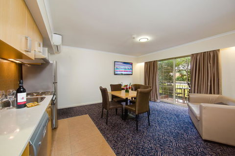Best Western Plus Hovell Tree Inn - Accommodation Directory 33