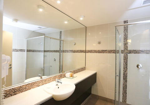 Best Western Plus Hovell Tree Inn - Accommodation Directory 20
