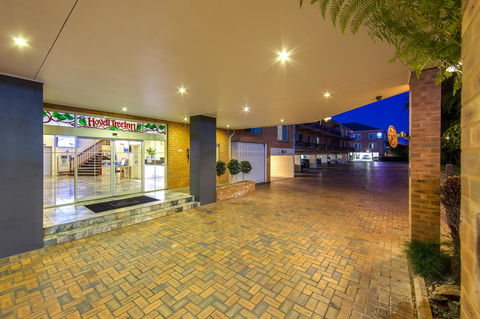 Best Western Plus Hovell Tree Inn - Accommodation Directory 3
