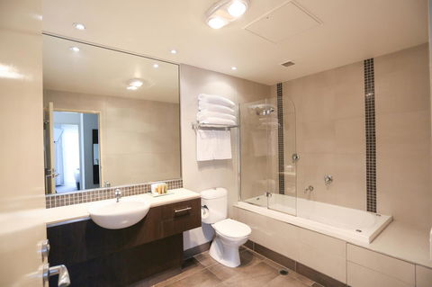 Best Western Plus Hovell Tree Inn - Accommodation Directory 21