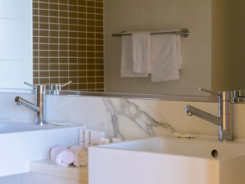 Sage Hotel Wollongong - Accommodation Directory 1