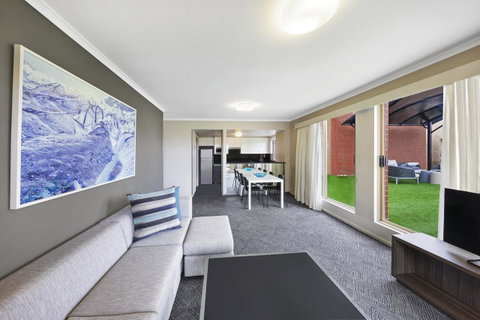 Adina Apartment Hotel Sydney Surry Hills - Accommodation Directory 13