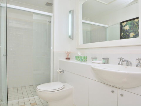 Villa 3br Margarita Villa Located Within Cypress Lakes Resort - Accommodation Directory 4