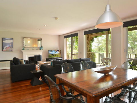 Villa 3br Margarita Villa Located Within Cypress Lakes Resort - Accommodation Directory 11