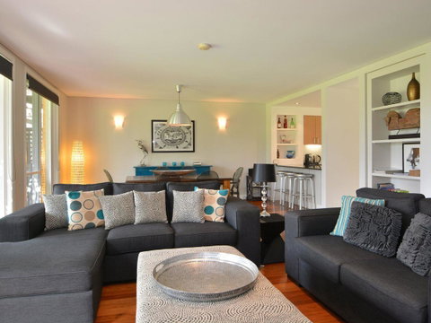 Villa 3br Margarita Villa Located Within Cypress Lakes Resort - Accommodation Directory 14