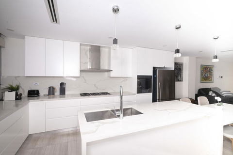 Luxury Villa Darlington - Vine - Accommodation Directory 44